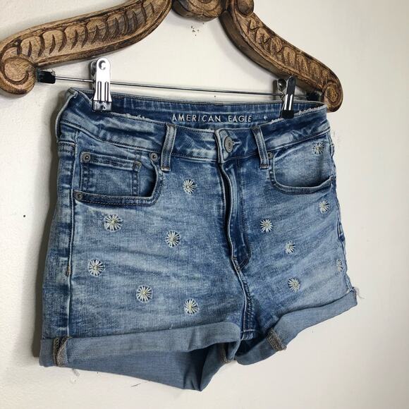 American Eagle Jean Shorts Daisy Floral Embroidered Denim Rolled Cuff High Rise - Picture 3 of 8
